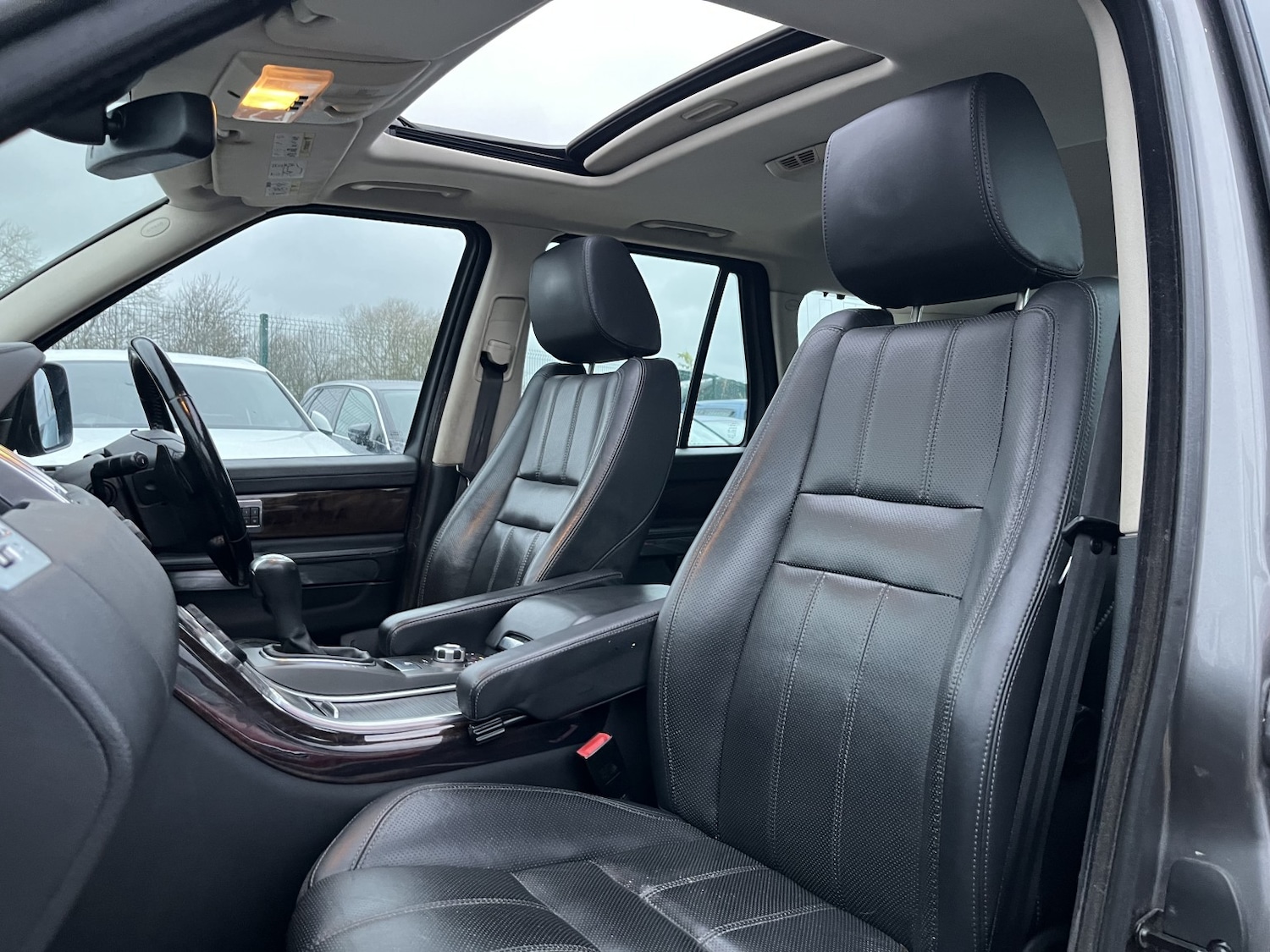 Used Land Rover Range Rover Sport 2010 for sale - 76791560: Photo 20