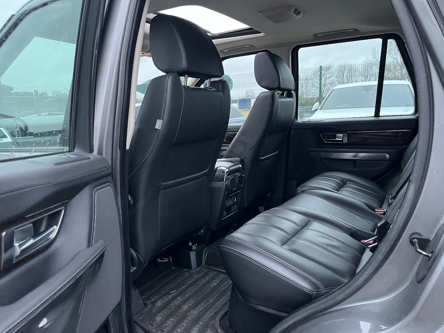 Used Land Rover Range Rover Sport 2010 for sale - 76791560: Photo 24