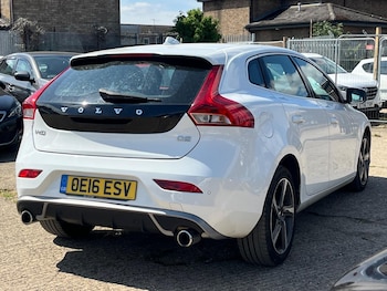 Used Volvo V40 2016 for sale - 75529806: Photo