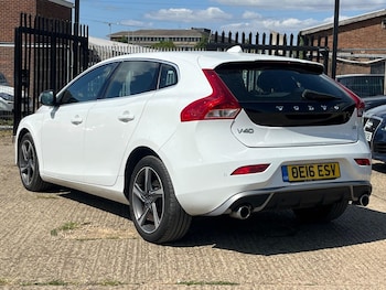 Used Volvo V40 2016 for sale - 75529806: Photo