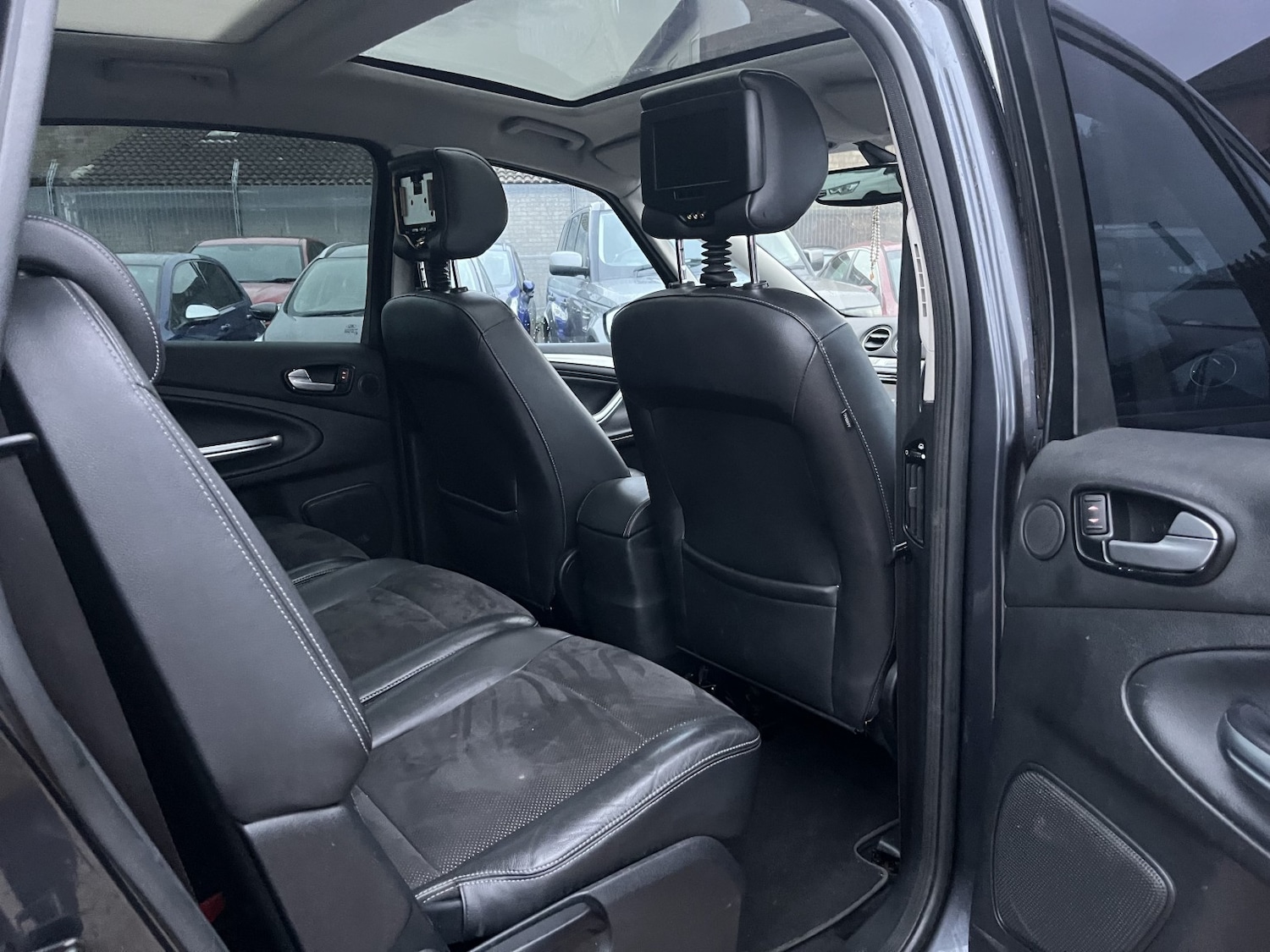 Used Ford S-Max 2009 for sale - 77167779: Photo 18