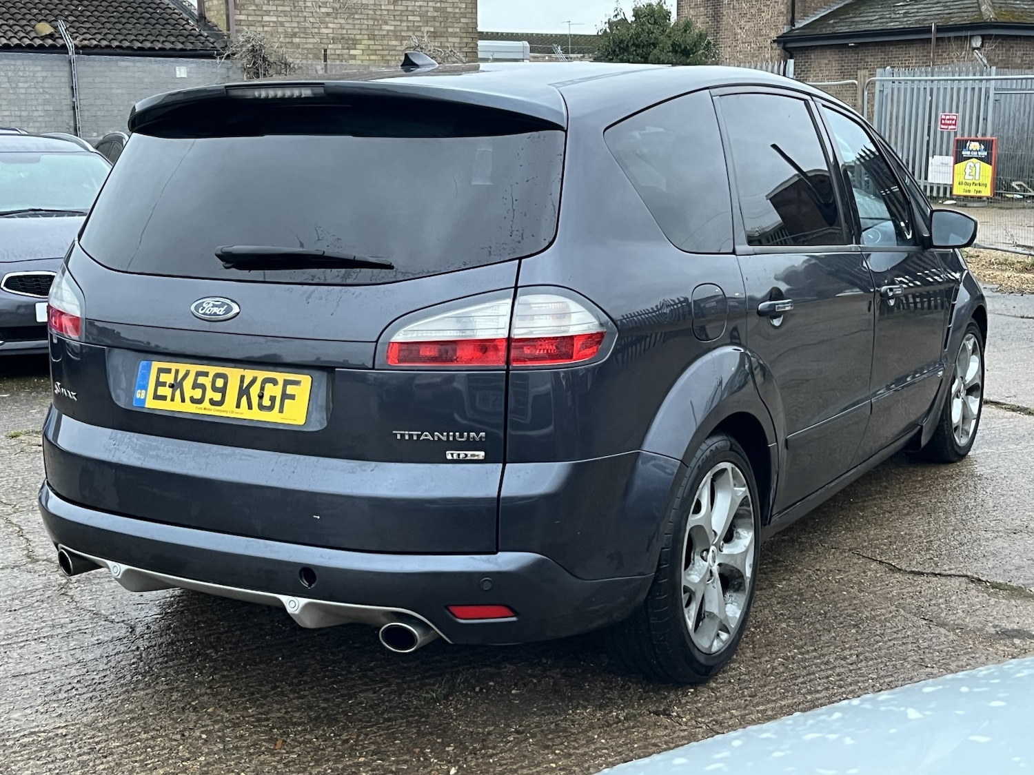 Used Ford S-Max 2009 for sale - 77167779: Photo 3