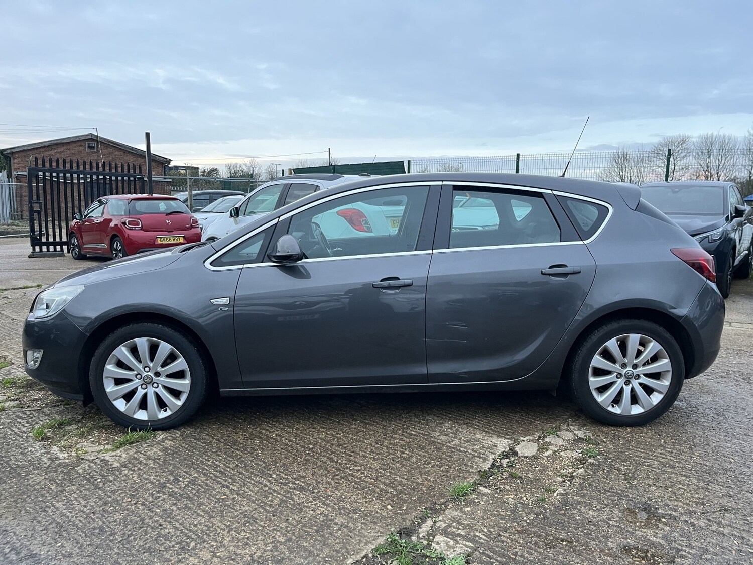 Used Vauxhall Astra 2011 for sale - 76571217: Photo 7
