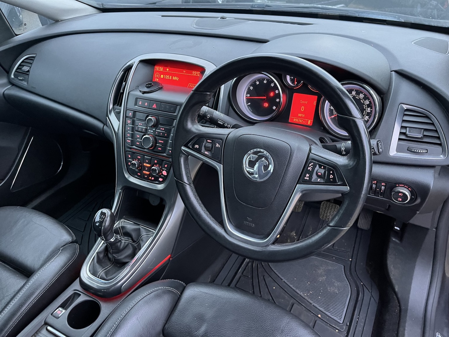 Used Vauxhall Astra 2011 for sale - 76571217: Photo 9