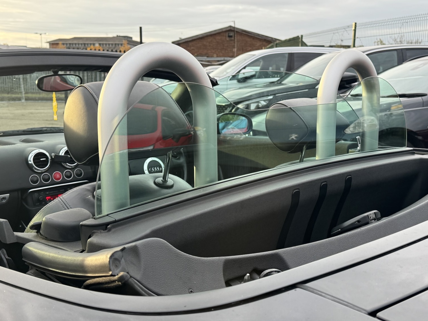 Used Audi TT 2002 for sale - 76799307: Photo 15