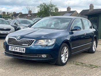 Used Skoda Superb 2014 for sale - 76794656: Photo