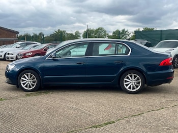 Used Skoda Superb 2014 for sale - 76794656: Photo