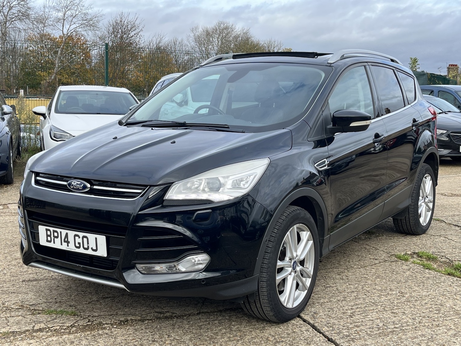 Used Ford Kuga 2014 for sale - 76455524: Photo 2