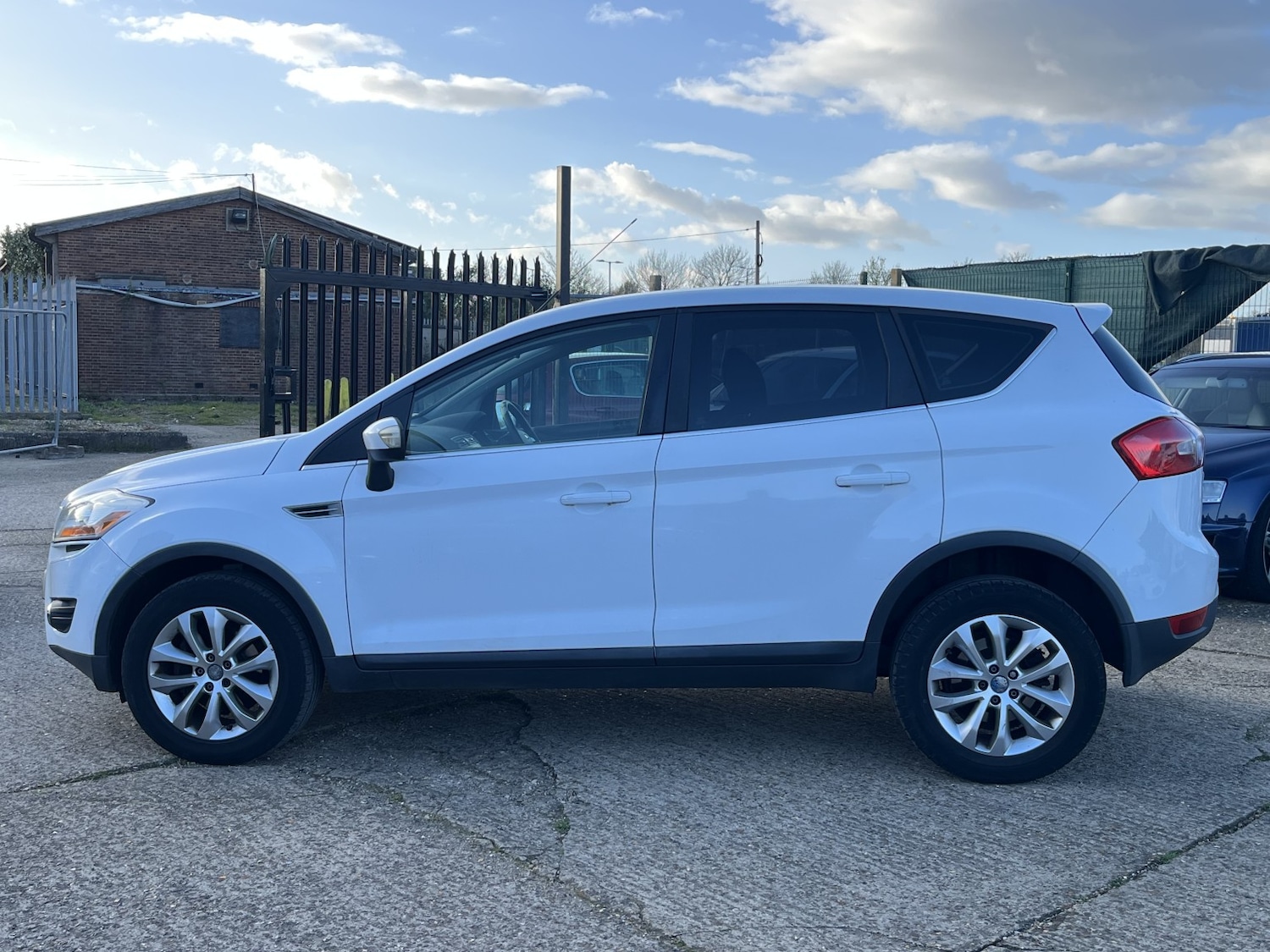 Used Ford Kuga 2010 for sale - 78064160: Photo 5