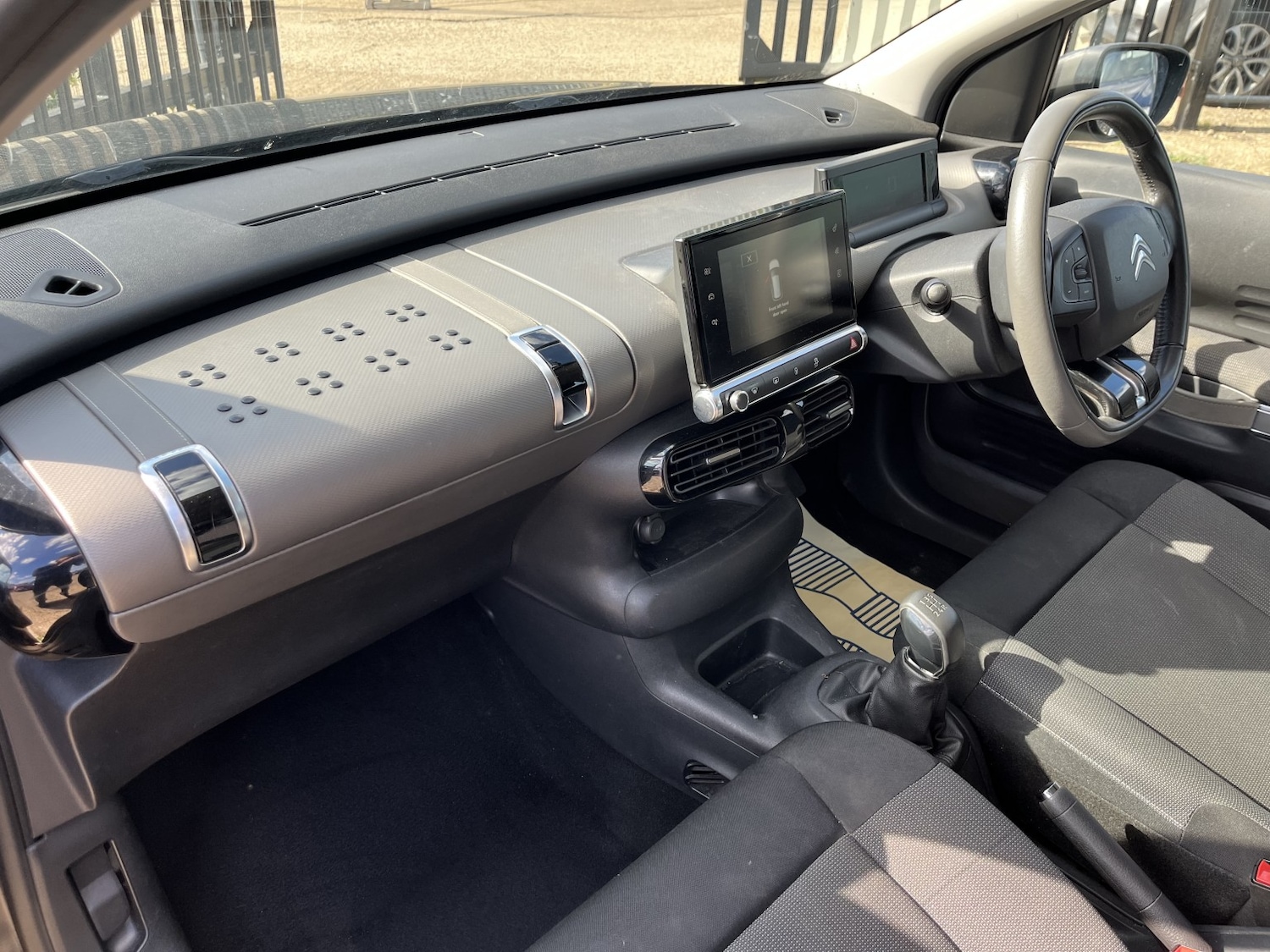 Used Citroen C4 Cactus 2017 for sale - 76128874: Photo 11