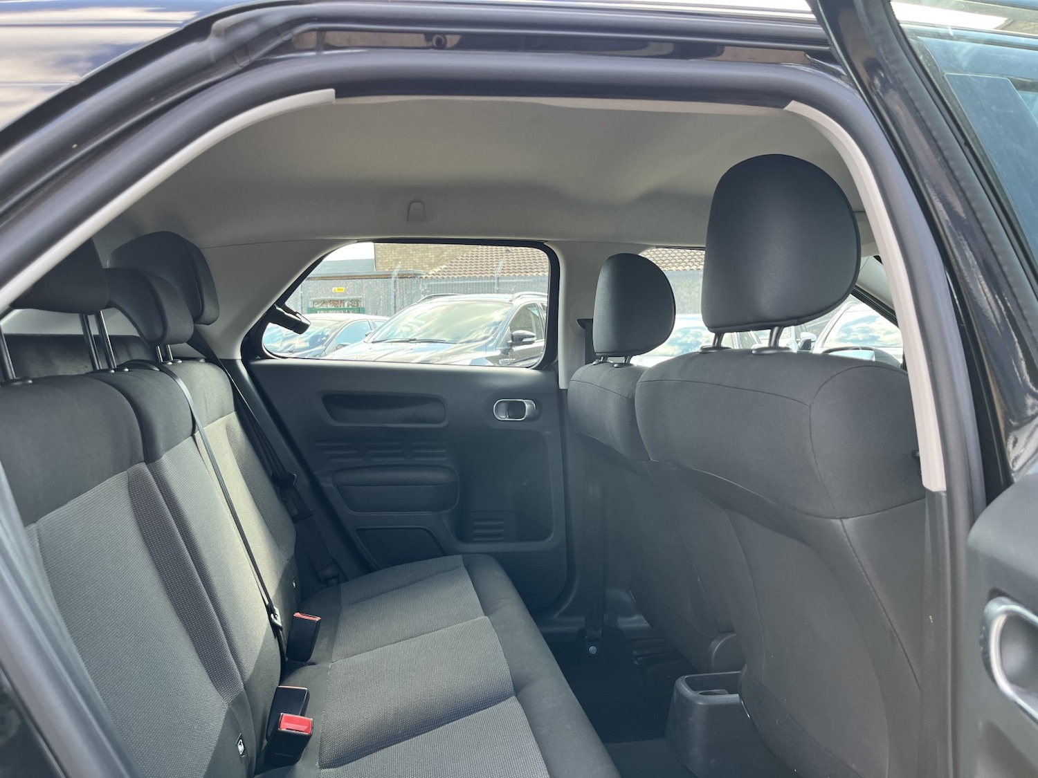 Used Citroen C4 Cactus 2017 for sale - 76128874: Photo 20