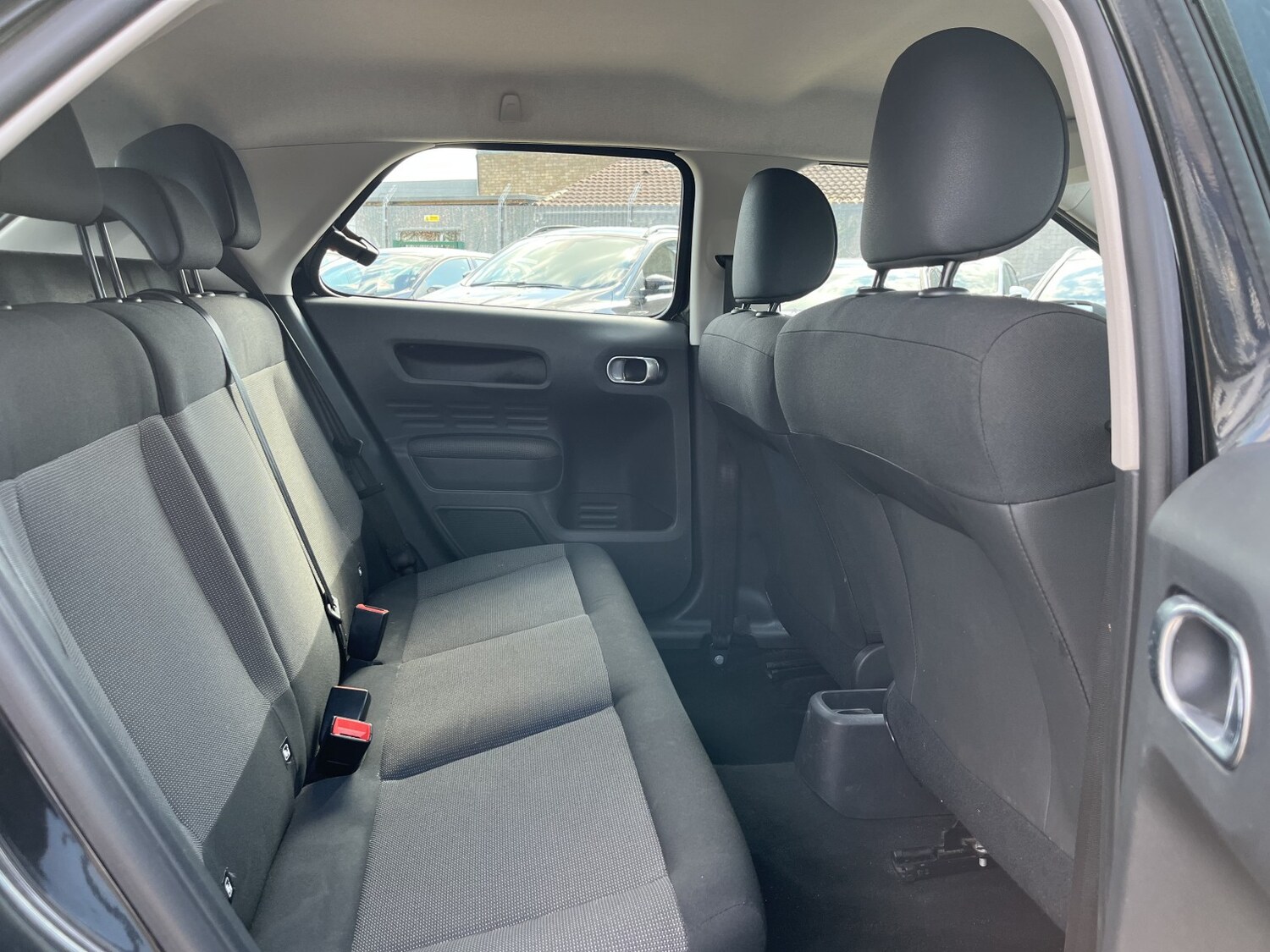 Used Citroen C4 Cactus 2017 for sale - 76128874: Photo 21