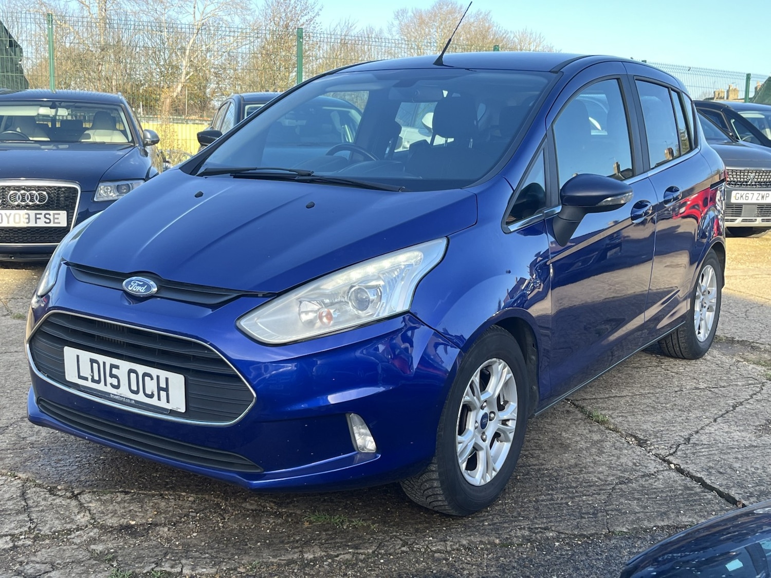 Used Ford B-MAX 2015 for sale - 76897050: Photo 2