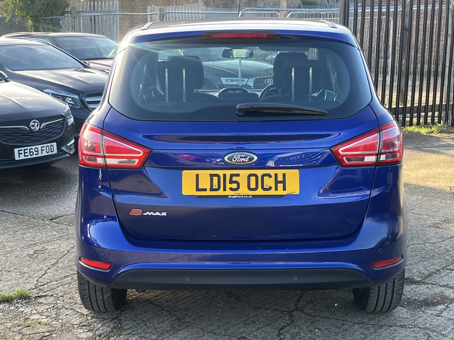Used Ford B-MAX 2015 for sale - 76897050: Photo 6