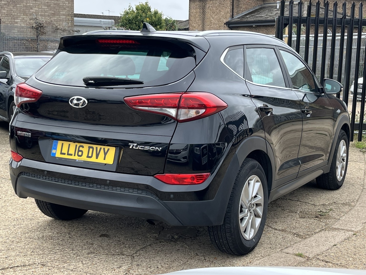 Used Hyundai TUCSON 2016 for sale - 76769426: Photo 3