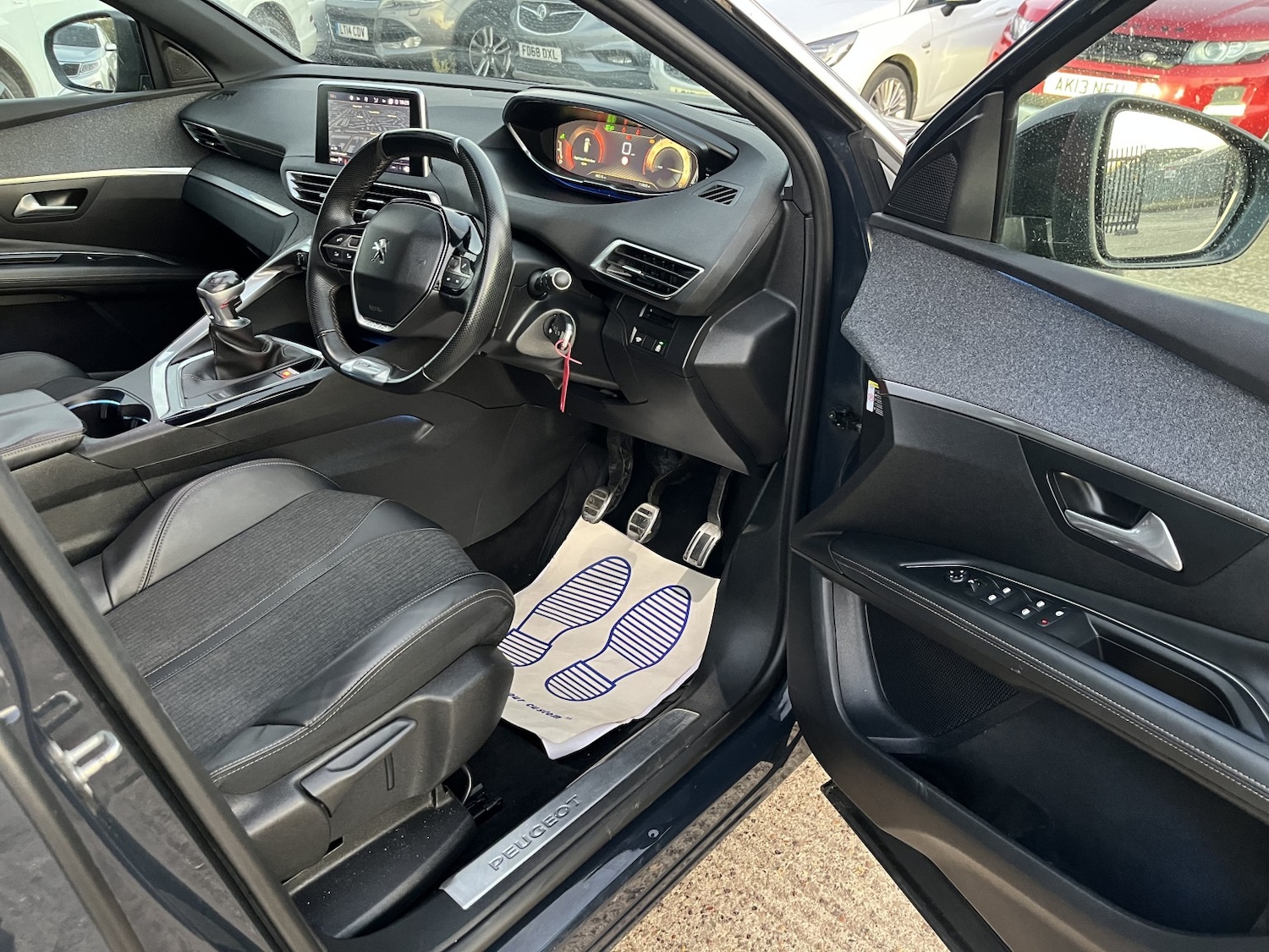 Used Peugeot 3008 2017 for sale - 76794653: Photo 14