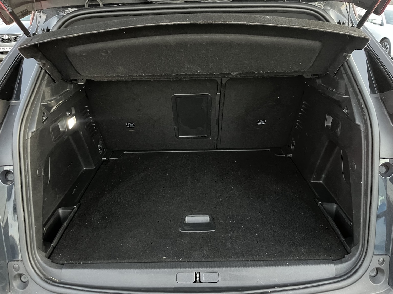 Used Peugeot 3008 2017 for sale - 76794653: Photo 25