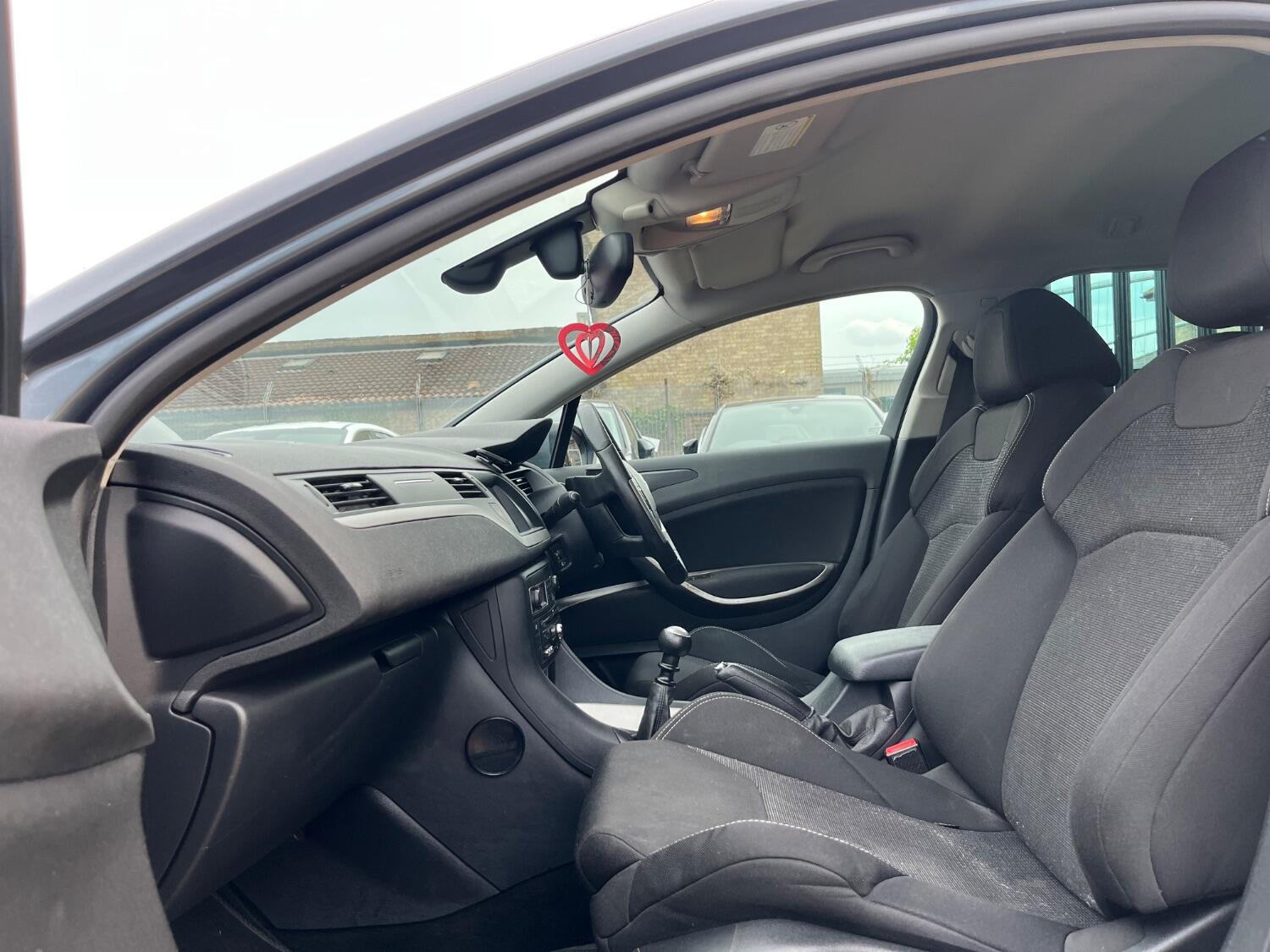 Used Citroen C5 2010 for sale - 76794647: Photo 10