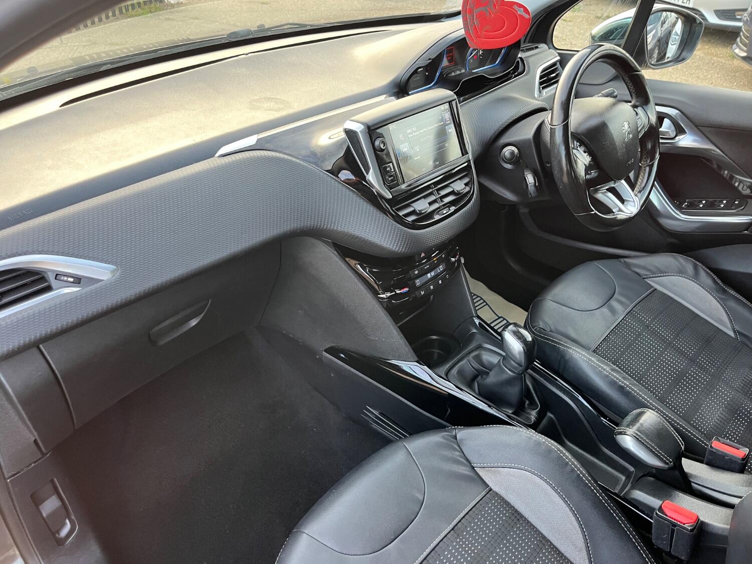 Used Peugeot 2008 2015 for sale - 75948291: Photo 16