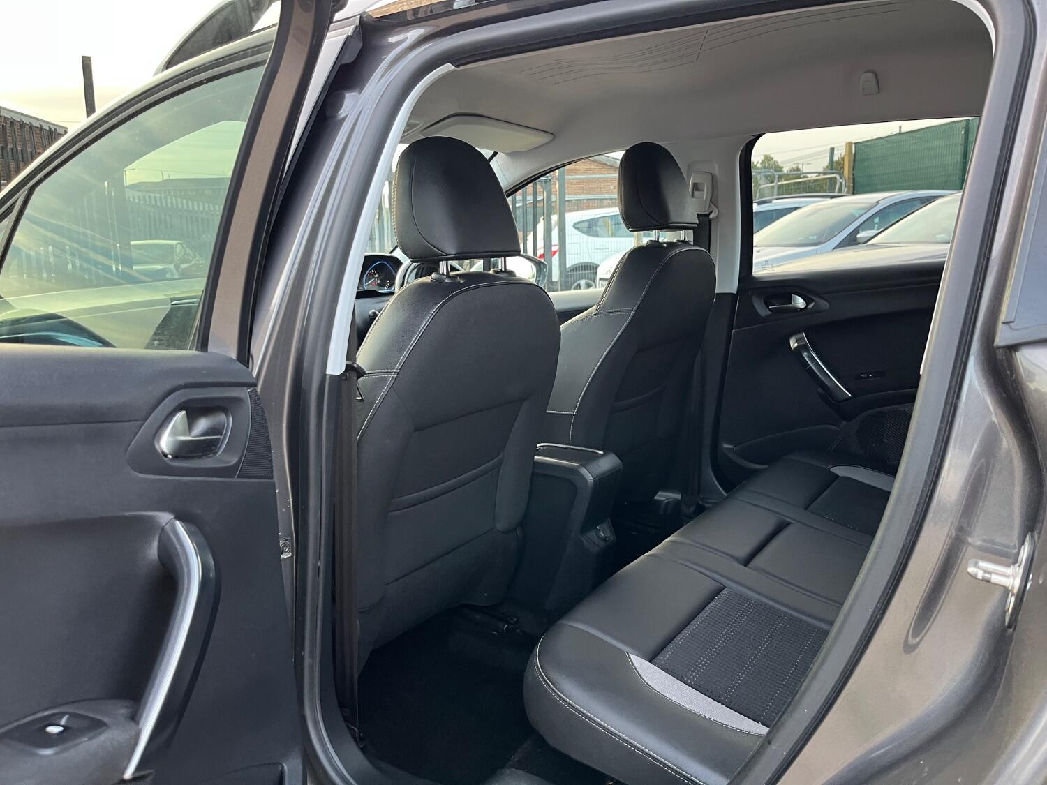 Used Peugeot 2008 2015 for sale - 75948291: Photo 17