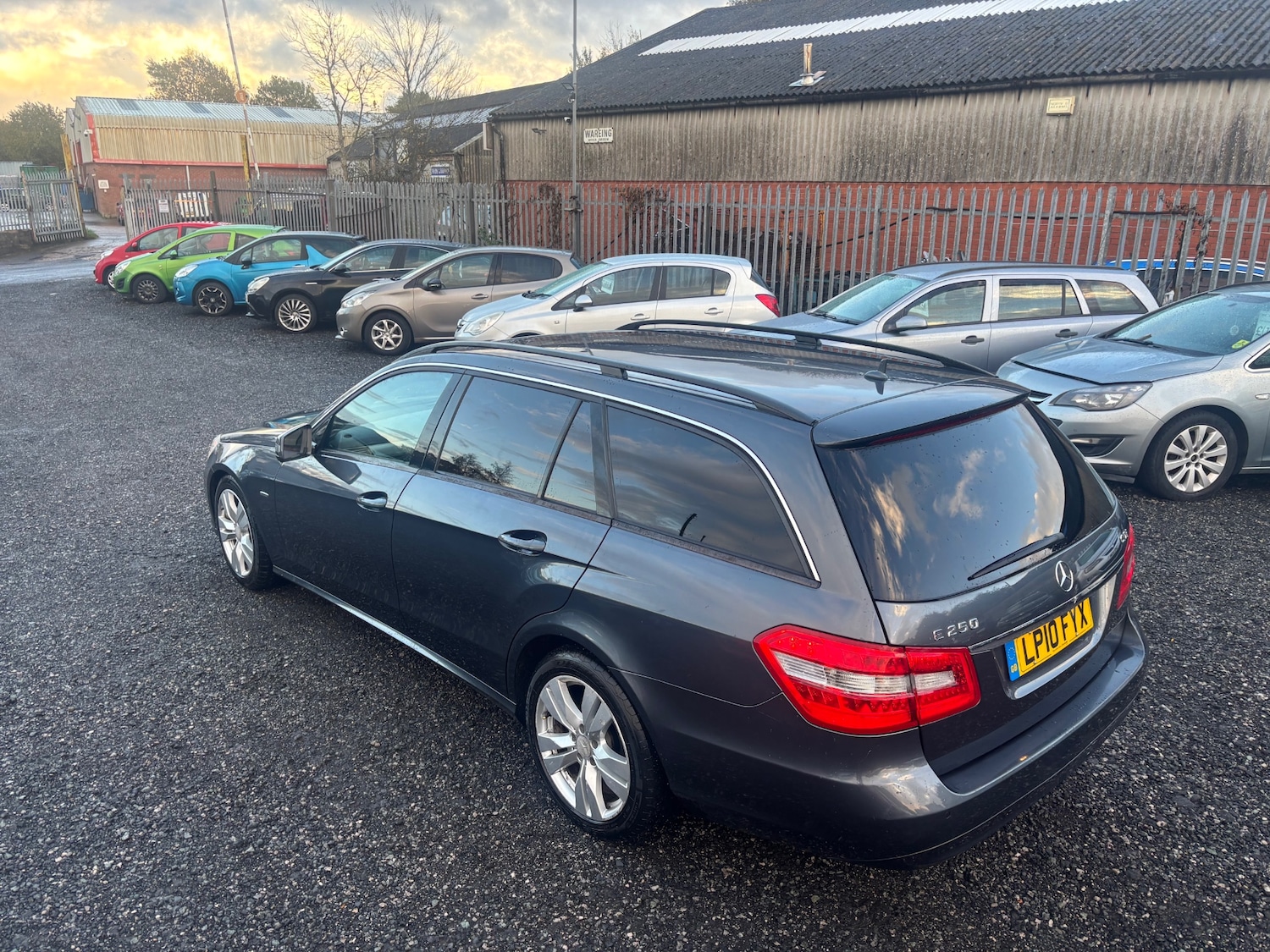 Used Mercedes-Benz E Class 2010 for sale - 76379112: Photo 6