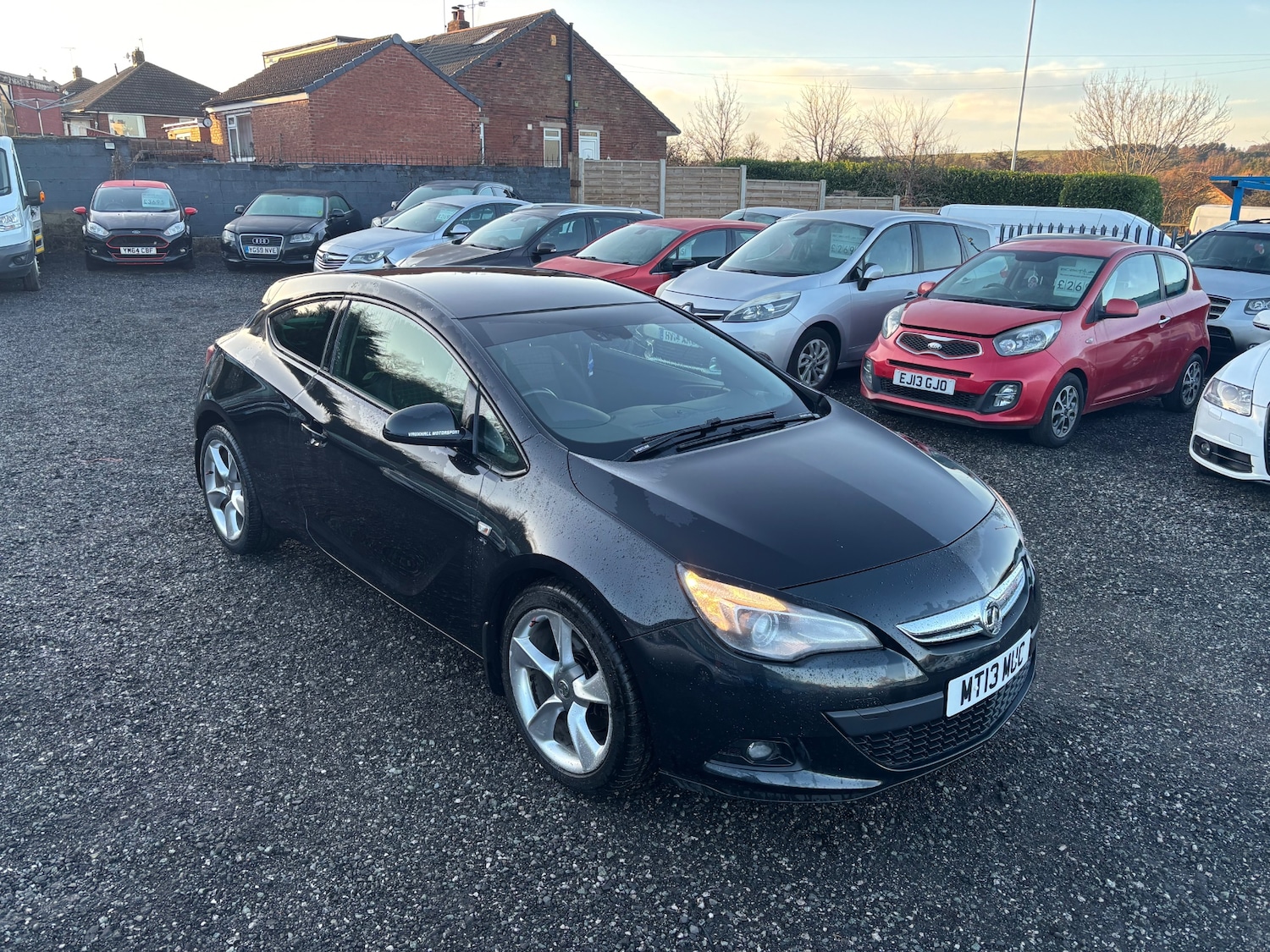 Used Vauxhall Astra GTC 2013 for sale - 77225256: Photo 2