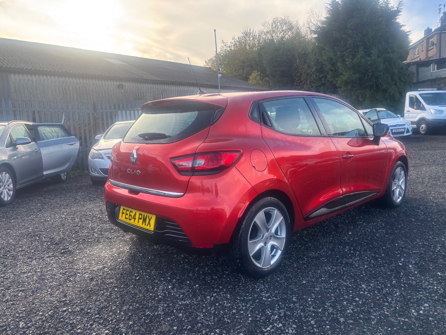 Used Renault Clio 2014 for sale - 76541496: Photo 4