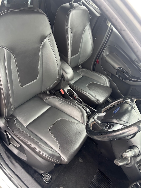 Used Ford Fiesta 2016 for sale - 76233873: Photo 11
