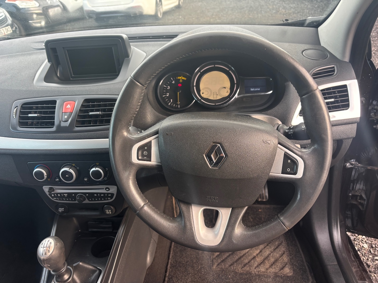 Used Renault Megane 2011 for sale - 76904753: Photo 10