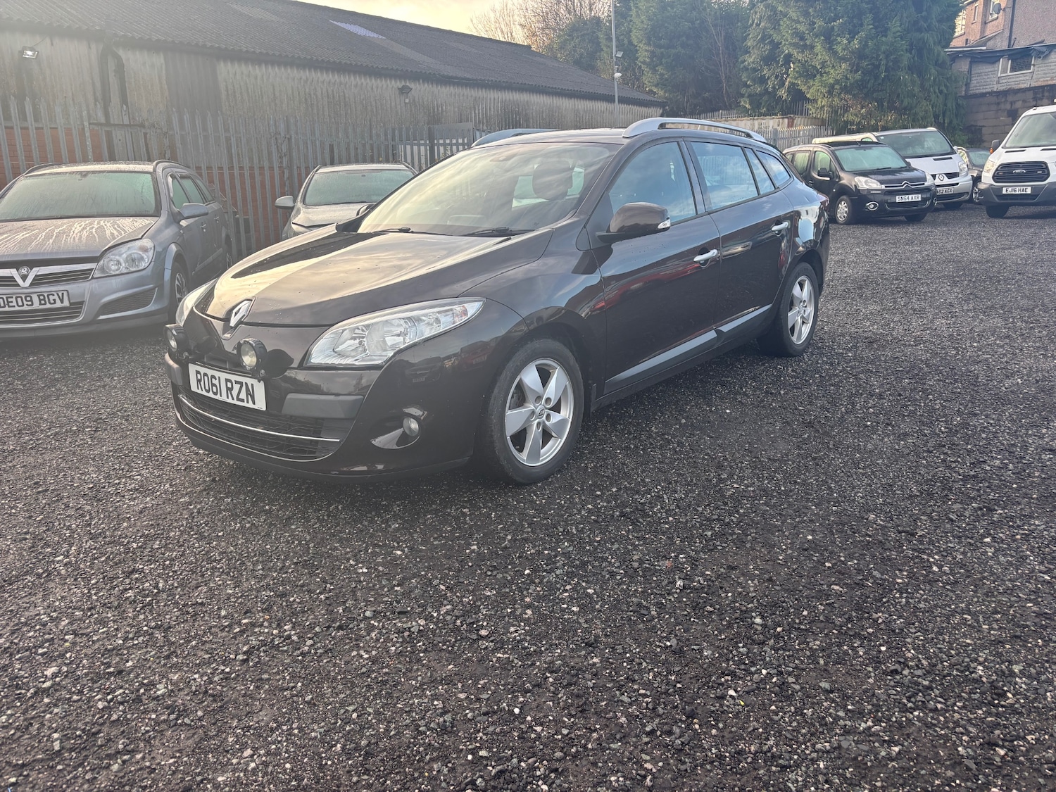 Used Renault Megane 2011 for sale - 76904753: Photo 8