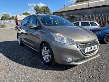 2015 (15) - 1.2 VTi Active 5dr