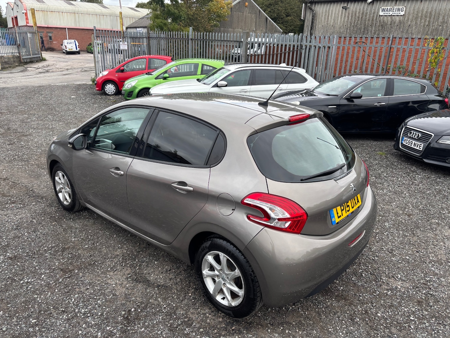 Used Peugeot 208 2015 for sale - 76070011: Photo 7