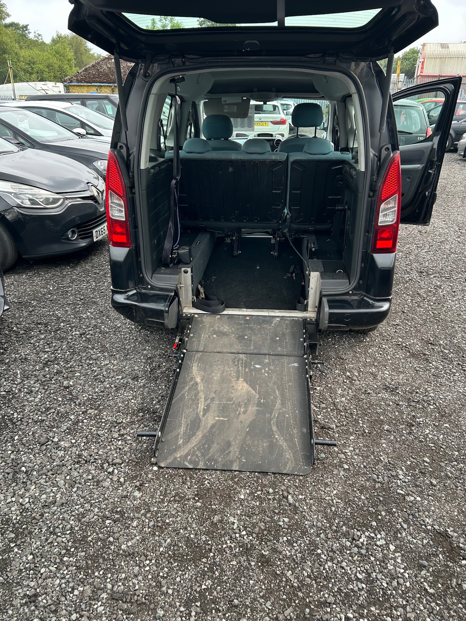 Vehicle 14