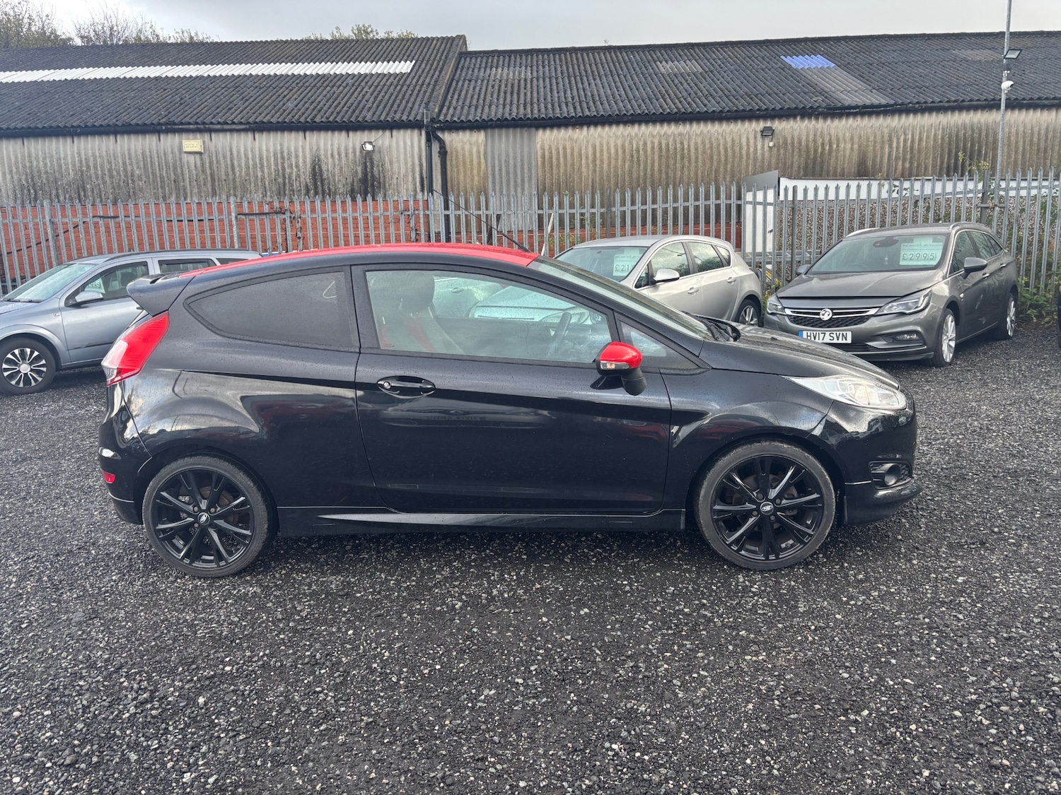 Used Ford Fiesta 2015 for sale - 76383189: Photo 3