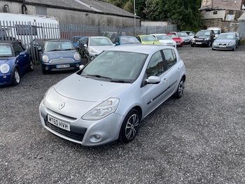 Used Renault Clio 2010 for sale - 75970949: Photo