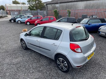 Used Renault Clio 2010 for sale - 75970949: Photo