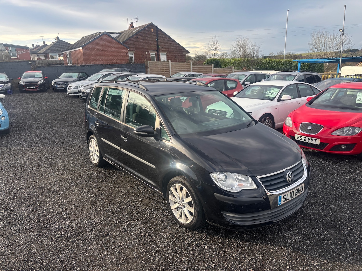 Used Volkswagen Touran 2010 for sale - 77261191: Photo 2