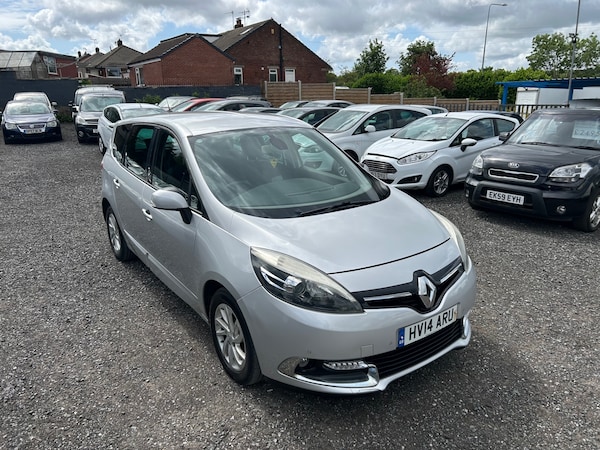 Used Renault Grand Scenic 2014 for sale - 75036822: Photo 2