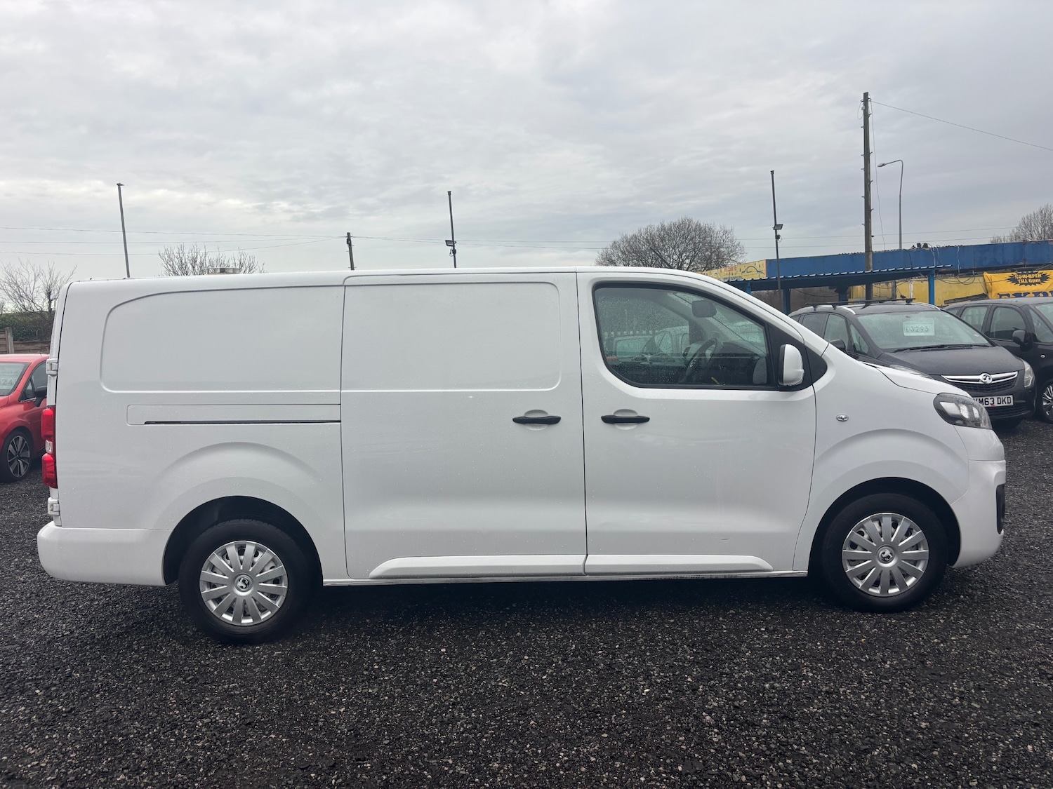 Used Vauxhall Vivaro 2023 for sale - 76918720: Photo 3