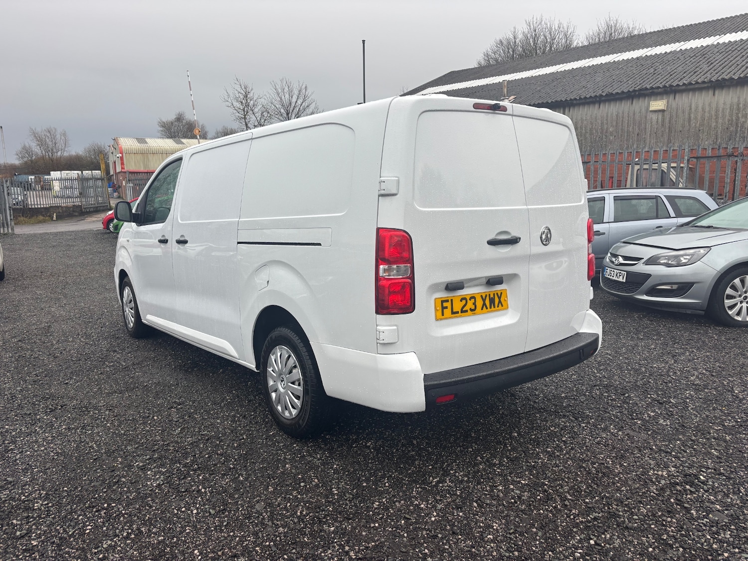 Used Vauxhall Vivaro 2023 for sale - 76918720: Photo 4