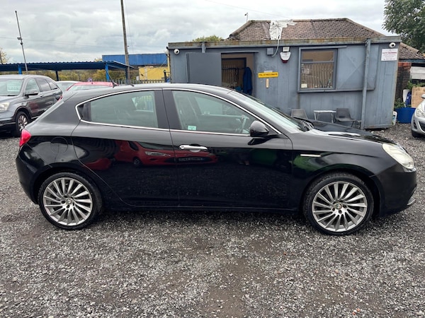 Used Alfa Romeo Giulietta 2011 for sale - 76129335: Photo 8