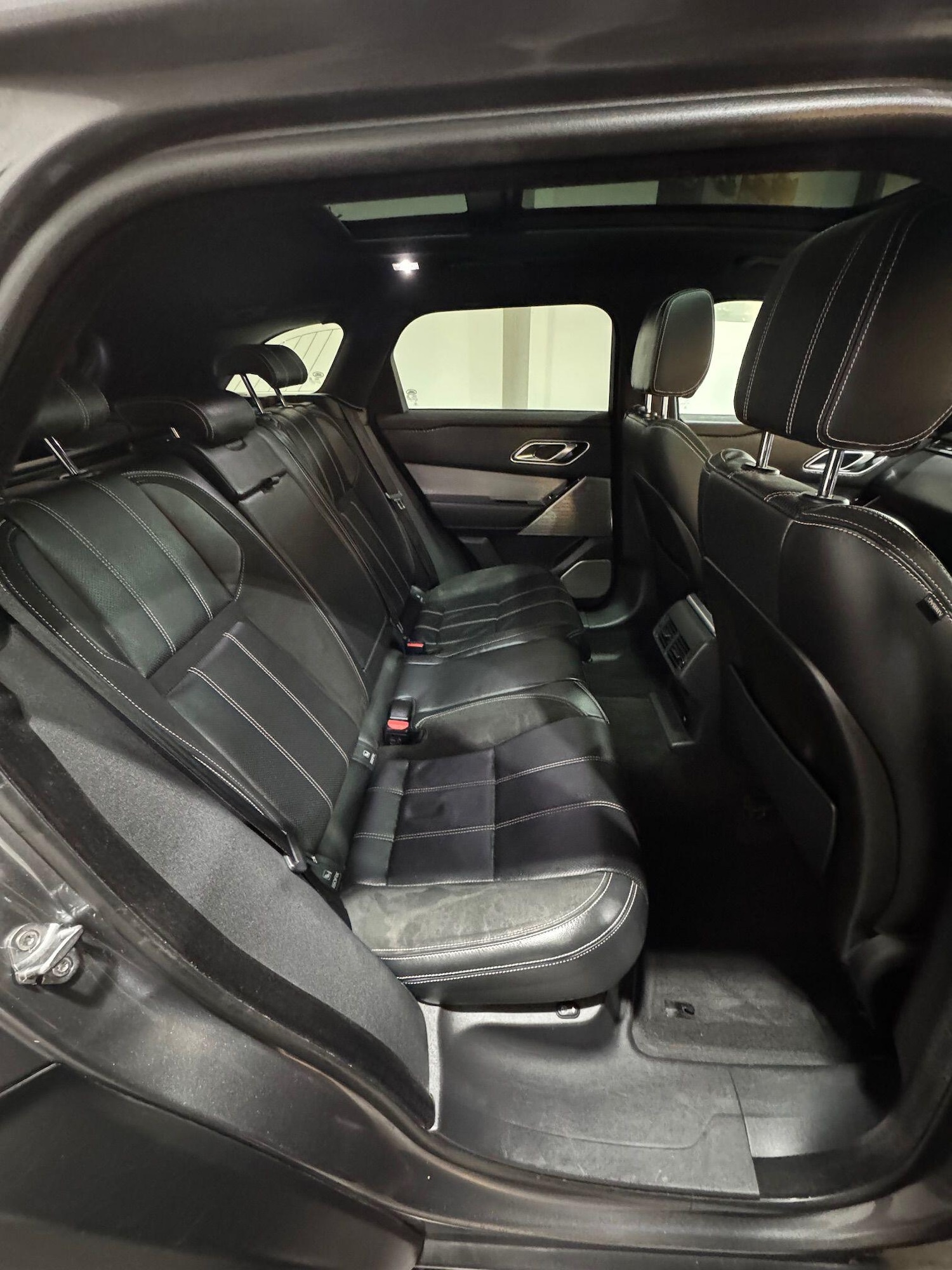 Used Land Rover Range Rover Velar 2018 for sale - 76658012: Photo 13