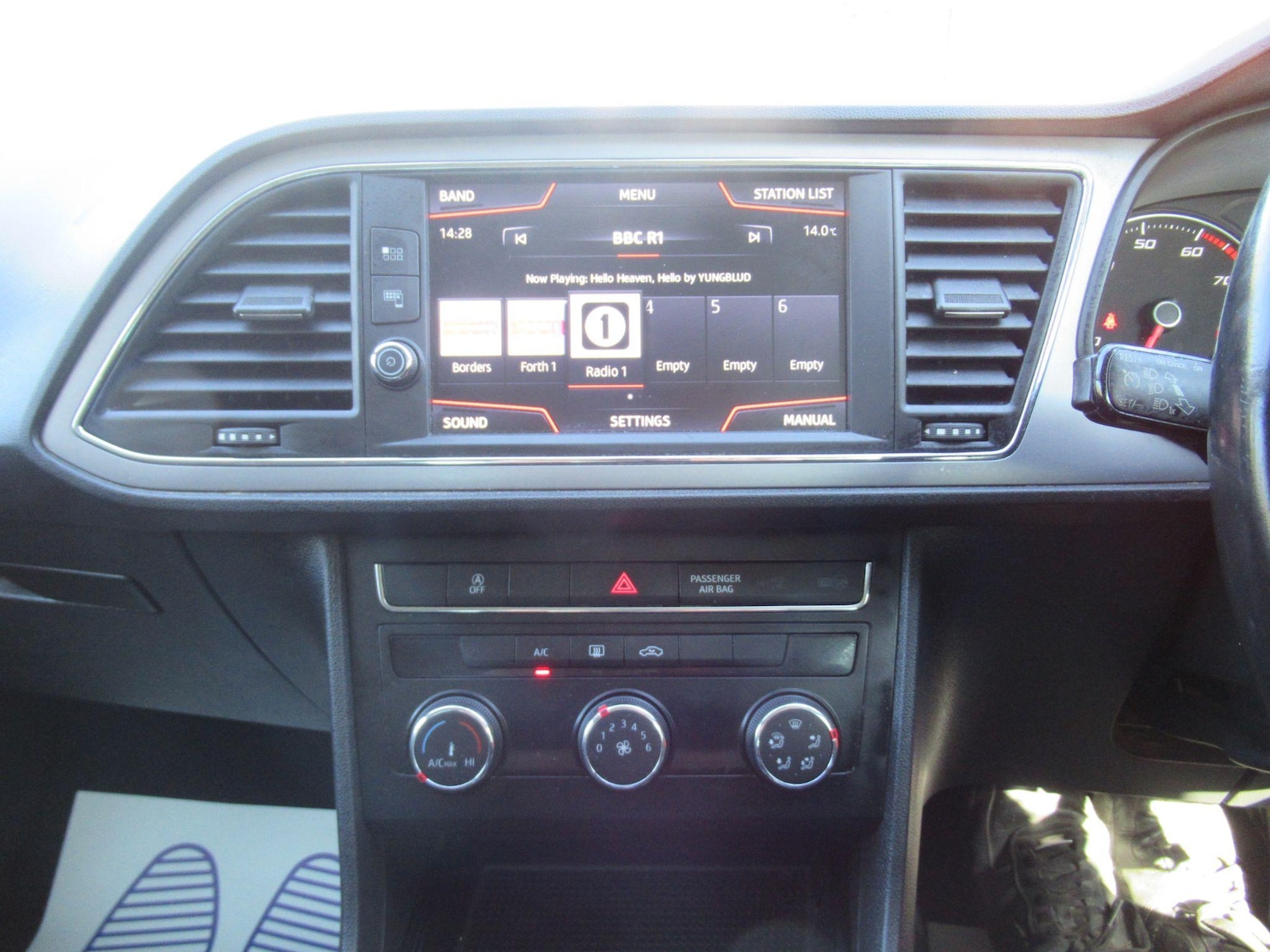 Vehicle 29