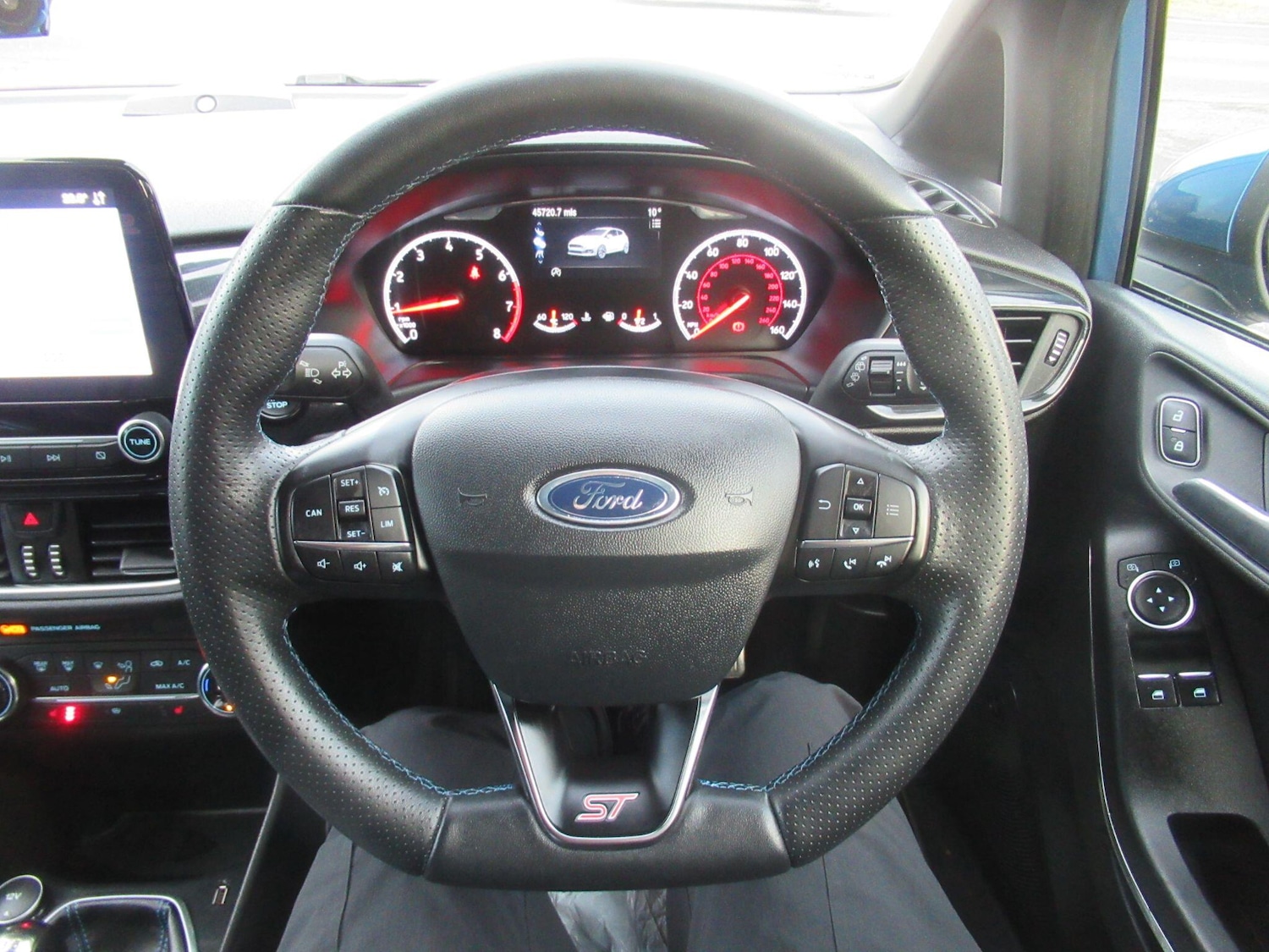 Used Ford Fiesta 2019 for sale - 76389309: Photo 24