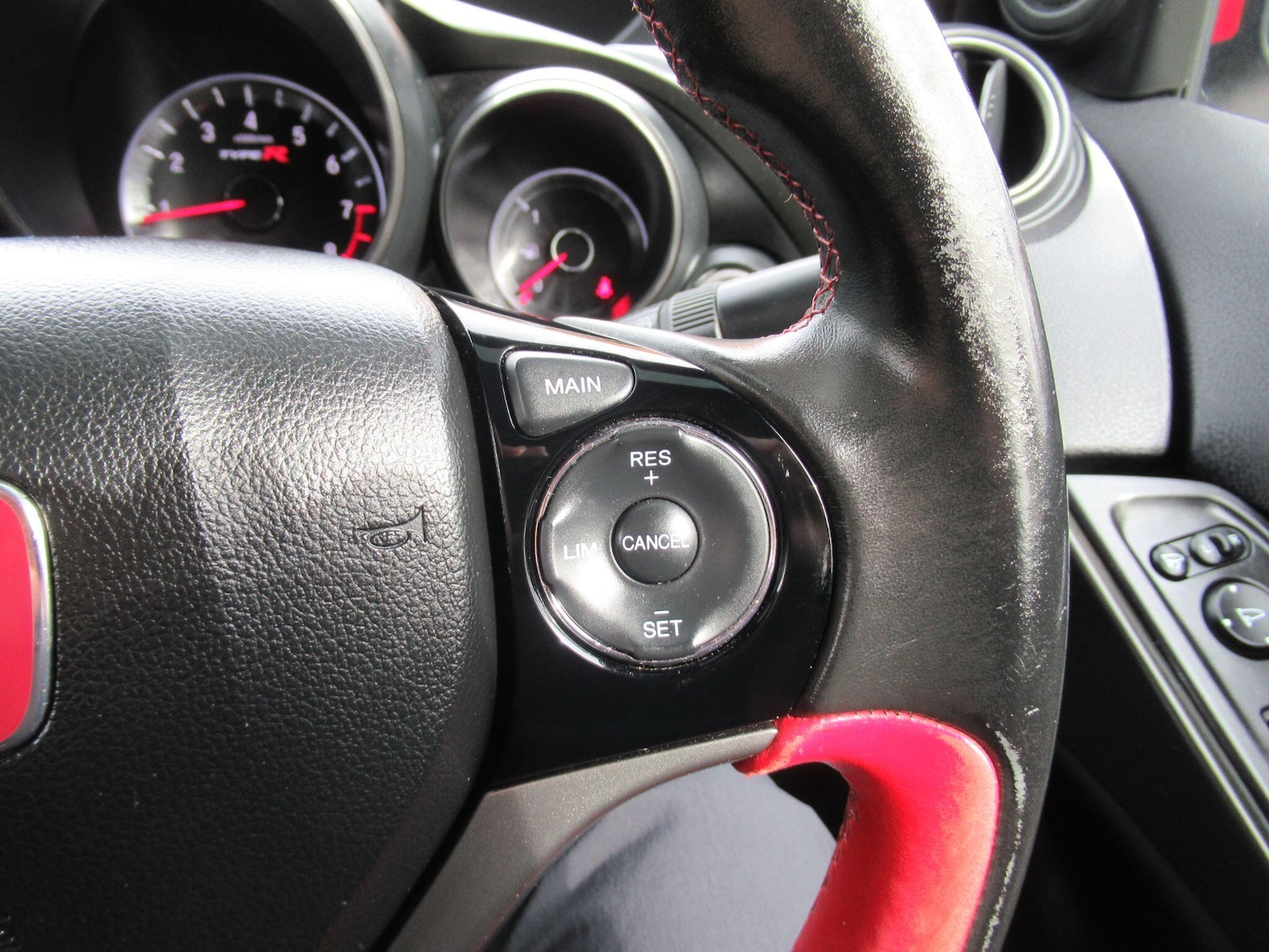 Used Honda Civic 2017 for sale - 77993964: Photo 32