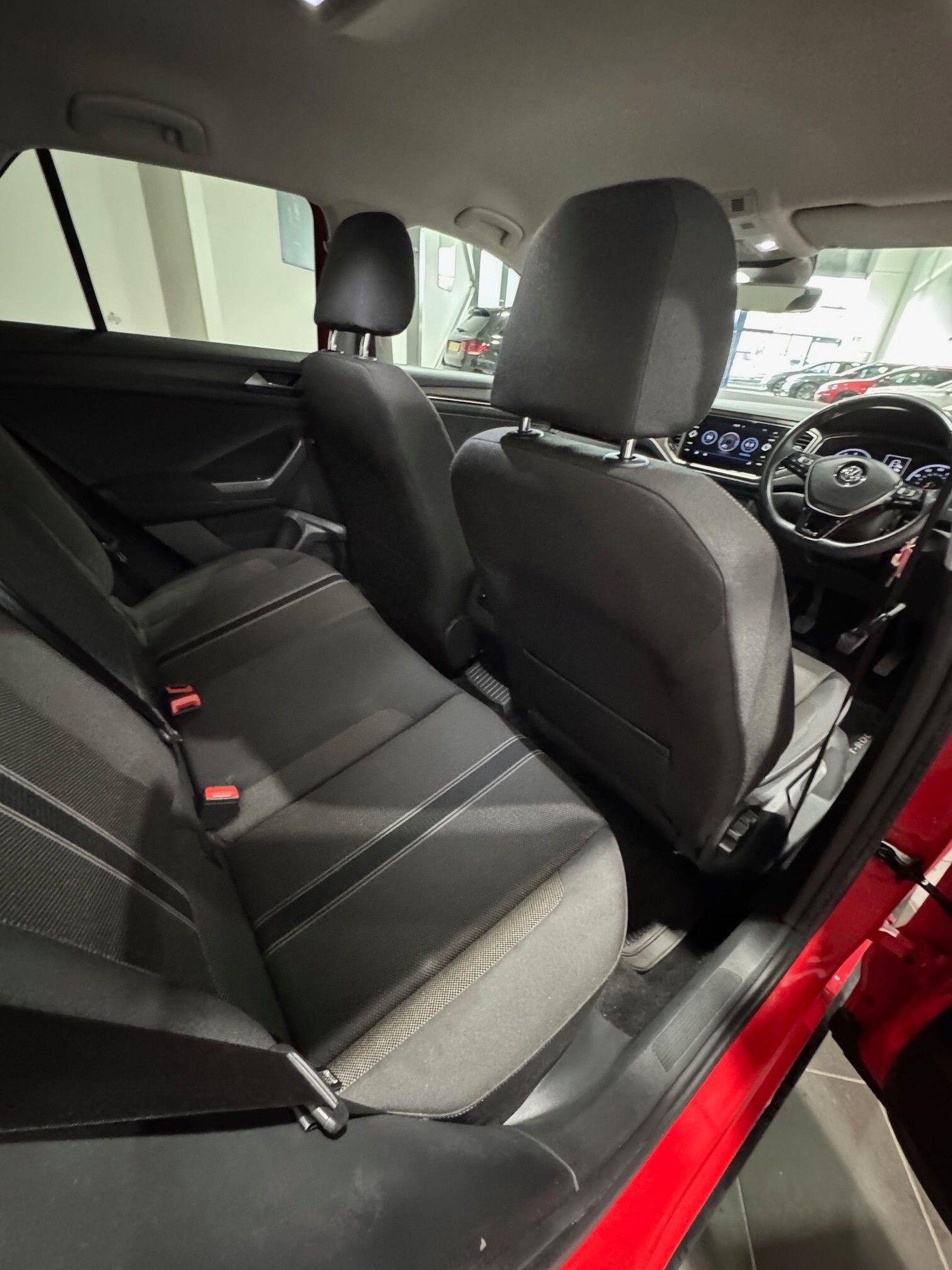 Used Volkswagen T-Roc 2018 for sale - 76832736: Photo 15