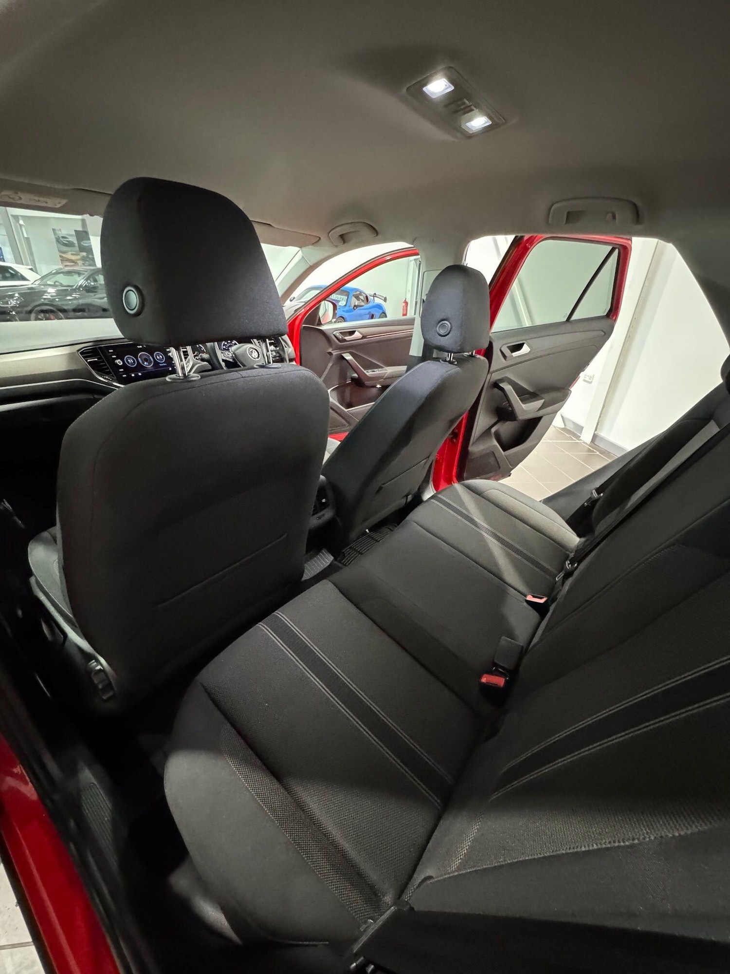 Used Volkswagen T-Roc 2018 for sale - 76832736: Photo 17