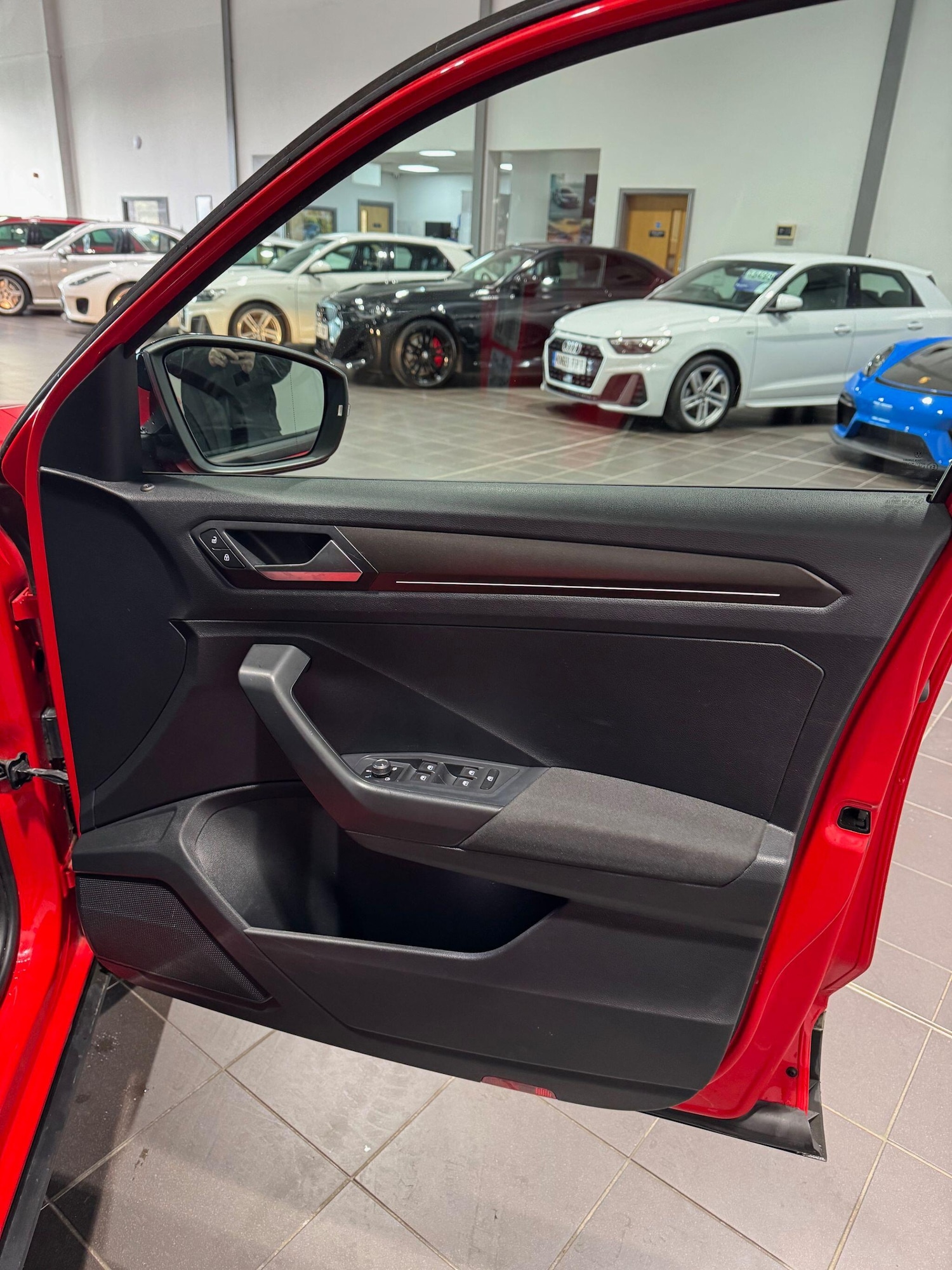 Used Volkswagen T-Roc 2018 for sale - 76832736: Photo 25