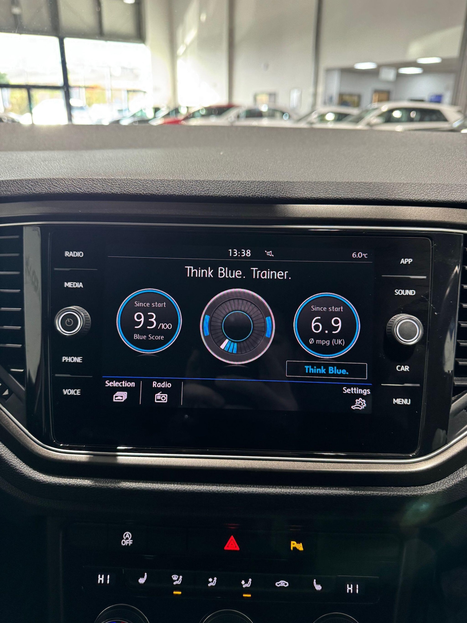 Used Volkswagen T-Roc 2018 for sale - 76832736: Photo 36