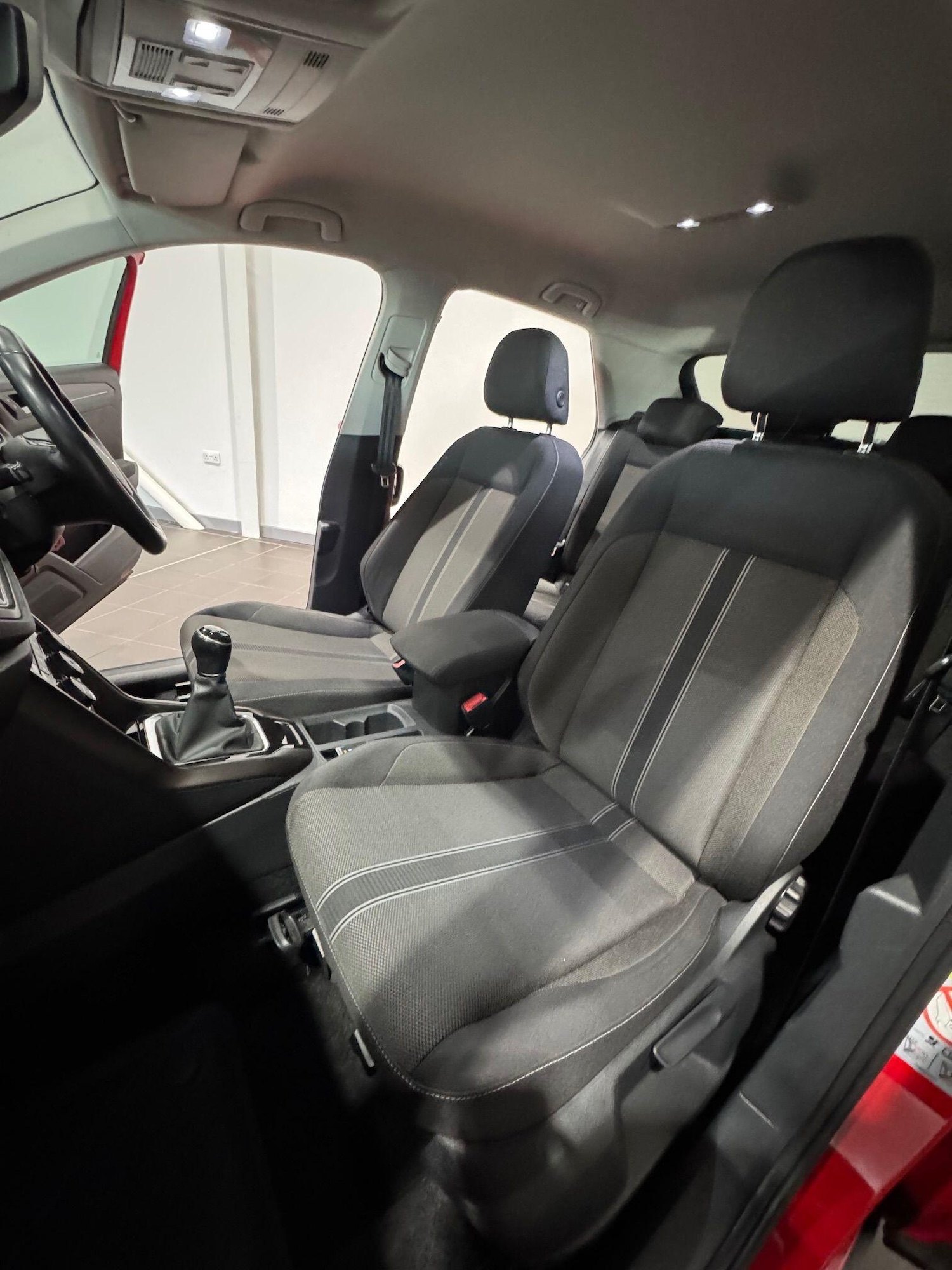 Used Volkswagen T-Roc 2018 for sale - 76832736: Photo 39